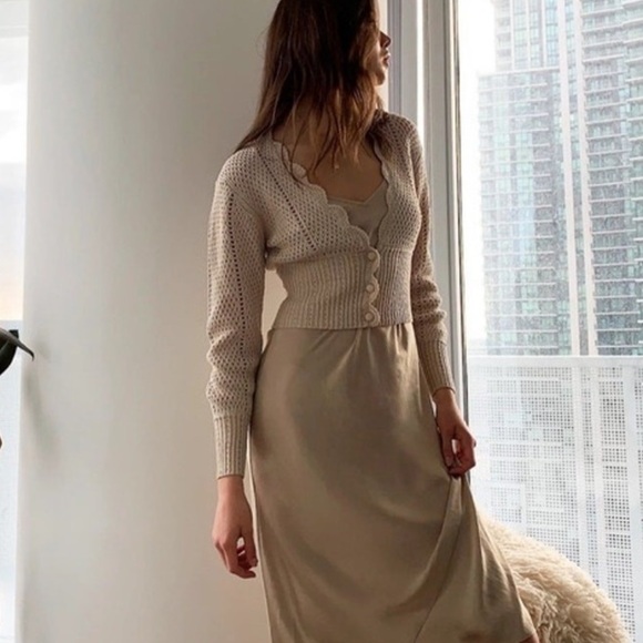 Aritzia Wilfred Caraway boho crochet crop cardigan sweater - Picture 3 of 10